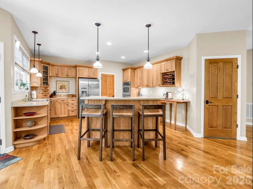 131 Arcadia Falls Way, Black Mountain, NC 28711.  MLS# CAR4397436, YatesRealty ID 33952. 