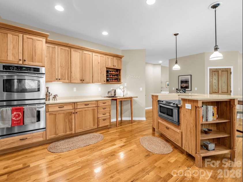131 Arcadia Falls Way, Black Mountain, NC 28711.  MLS# CAR4397436, YatesRealty ID 33952. 