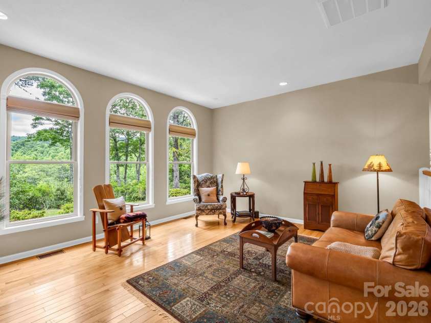 131 Arcadia Falls Way, Black Mountain, NC 28711.  MLS# CAR4397436, YatesRealty ID 33952. 