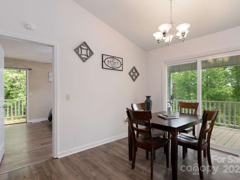 185 Chodl Lane, Franklin, NC 28734.  MLS# CAR4280164, YatesRealty ID 33952. 