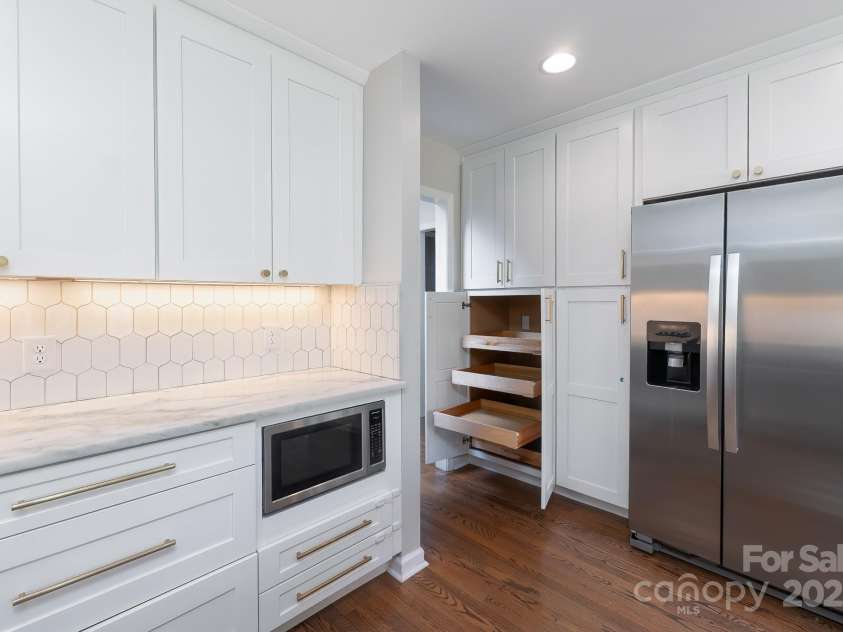 170 Lauren Lane, Franklin, NC 28734.  MLS# CAR4279189, YatesRealty ID 33953. 