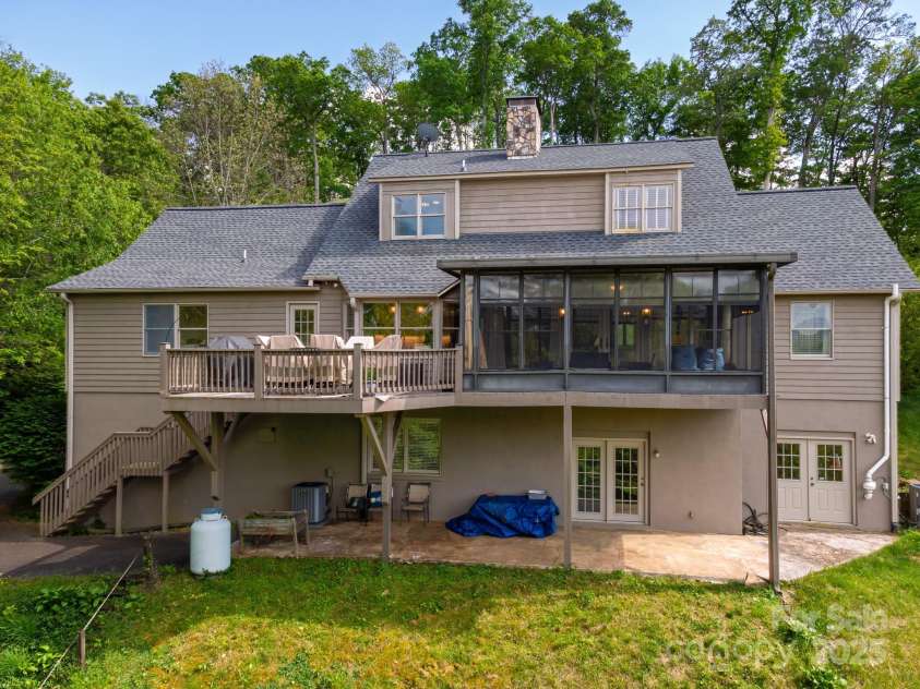 170 Lauren Lane, Franklin, NC 28734.  MLS# CAR4279189, YatesRealty ID 33953. 