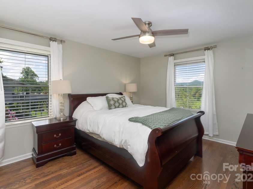 170 Lauren Lane, Franklin, NC 28734.  MLS# CAR4279189, YatesRealty ID 33953. 