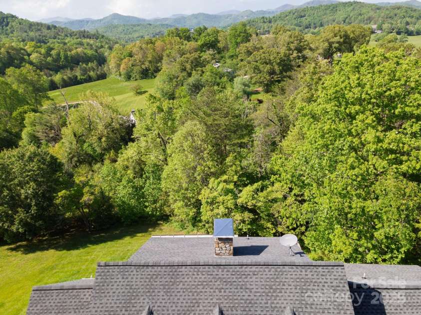 170 Lauren Lane, Franklin, NC 28734.  MLS# CAR4279189, YatesRealty ID 33953. 