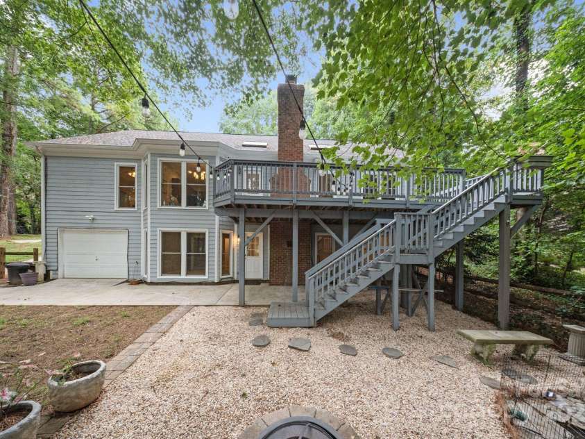 110 Shore Drive, Mooresville, NC 28117.  MLS# CAR4294432, YatesRealty ID 33954. 