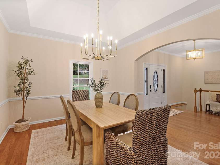 110 Shore Drive, Mooresville, NC 28117.  MLS# CAR4294432, YatesRealty ID 33954. 