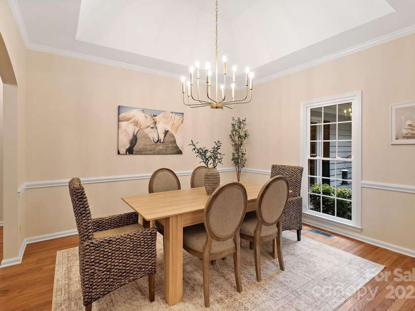 110 Shore Drive, Mooresville, NC 28117.  MLS# CAR4294432, YatesRealty ID 33954. 