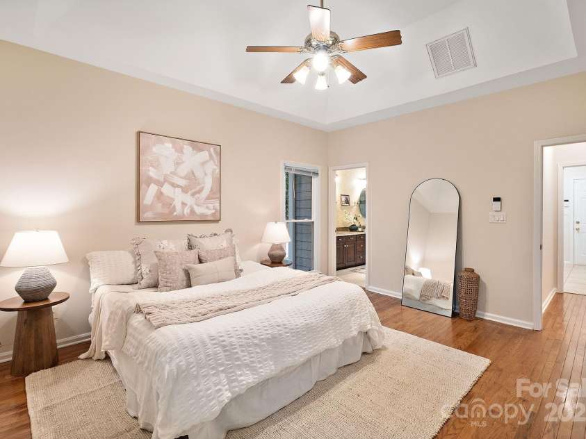 110 Shore Drive, Mooresville, NC 28117.  MLS# CAR4294432, YatesRealty ID 33954. 