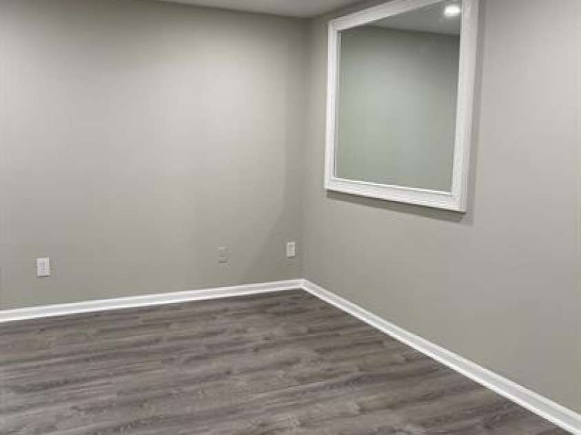 1641 Arlyn Circle, Charlotte, NC 28213.  MLS# CAR4397382, YatesRealty ID 33954. 