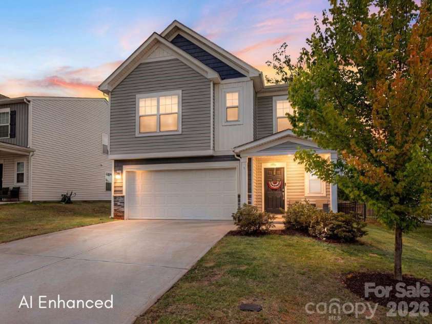 196 Brentwood Drive, Statesville, NC 28625.  MLS# CAR4386362, YatesRealty ID 33955. 