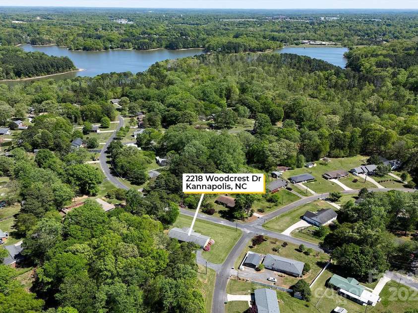 2218 Woodcrest Drive, Kannapolis, NC 28081.  MLS# CAR4288130, YatesRealty ID 33955. 