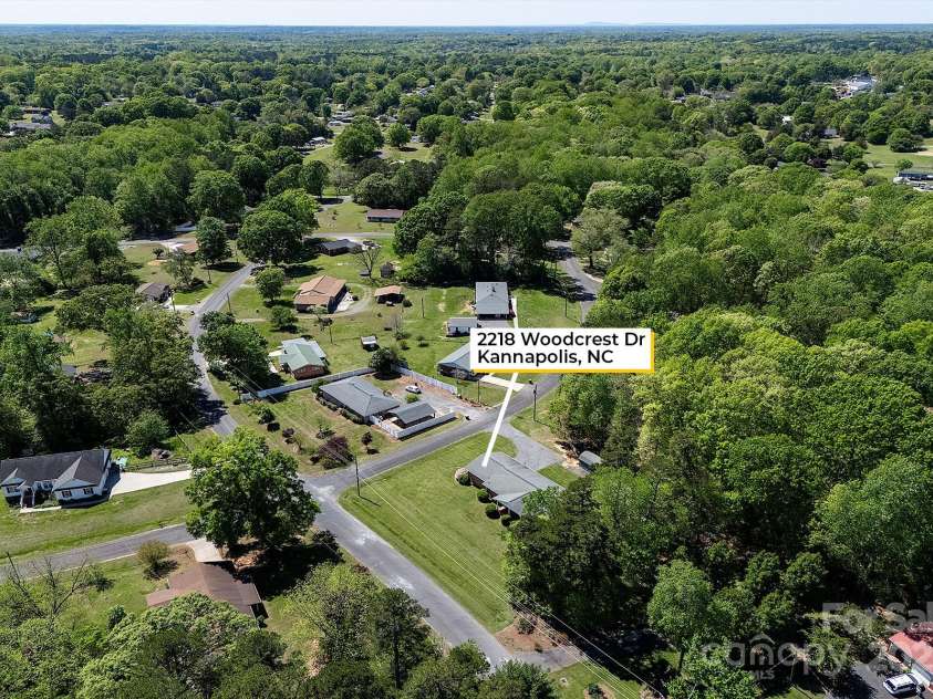 2218 Woodcrest Drive, Kannapolis, NC 28081.  MLS# CAR4288130, YatesRealty ID 33955. 