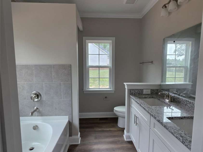 125 Kiser Street, Bessemer City, NC 28016.  MLS# CAR4380291, YatesRealty ID 33956. Primary Bath