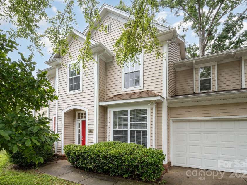 6721 Charter Hills Road, Charlotte, NC 28277.  MLS# CAR4288984, YatesRealty ID 33956. 