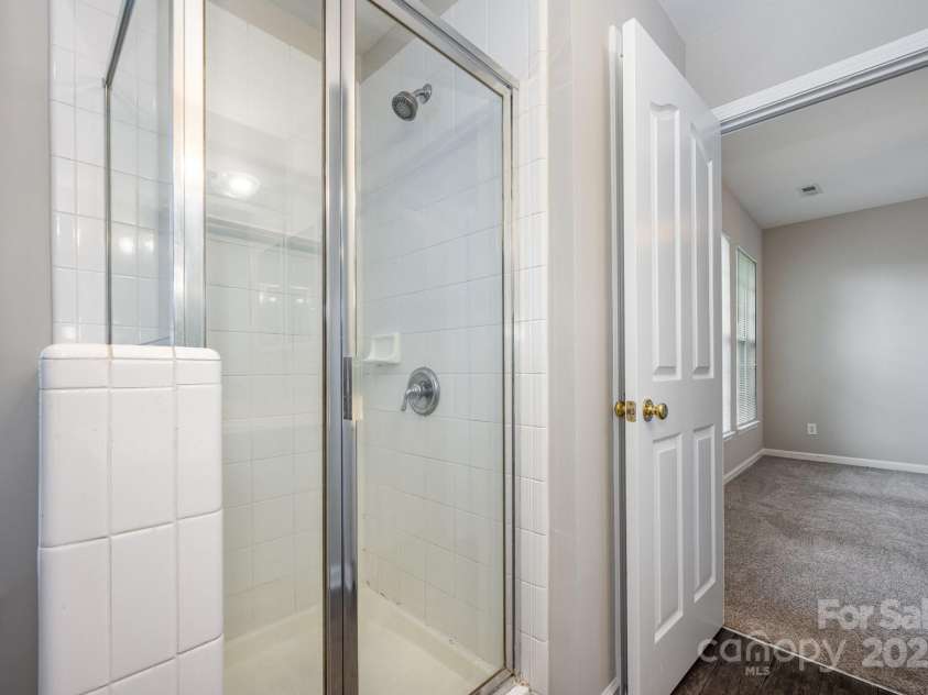 6721 Charter Hills Road, Charlotte, NC 28277.  MLS# CAR4288984, YatesRealty ID 33956. 