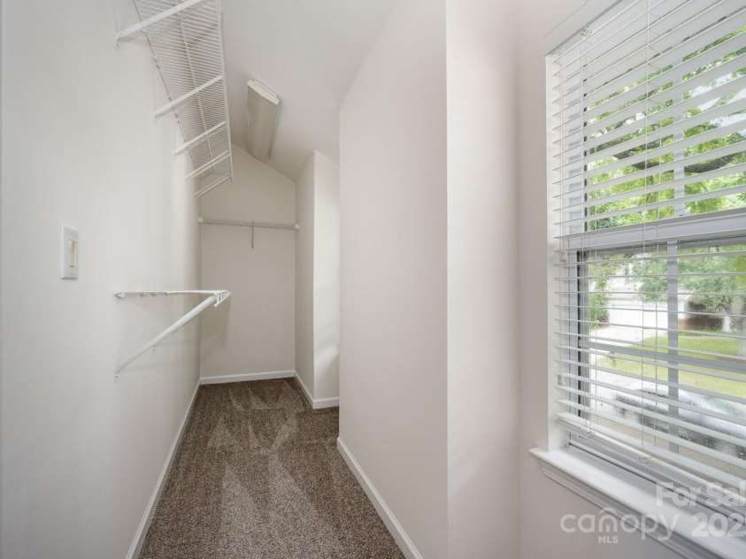 6721 Charter Hills Road, Charlotte, NC 28277.  MLS# CAR4288984, YatesRealty ID 33956. 