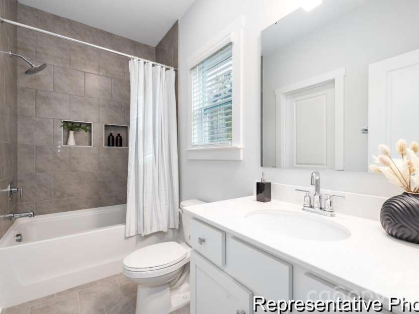 139 Tangle River Drive, Statesville, NC 28677.  MLS# CAR4397856, YatesRealty ID 33957. 