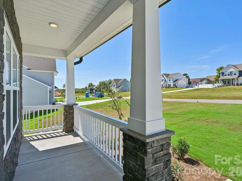 139 Tangle River Drive, Statesville, NC 28677.  MLS# CAR4397856, YatesRealty ID 33957. 