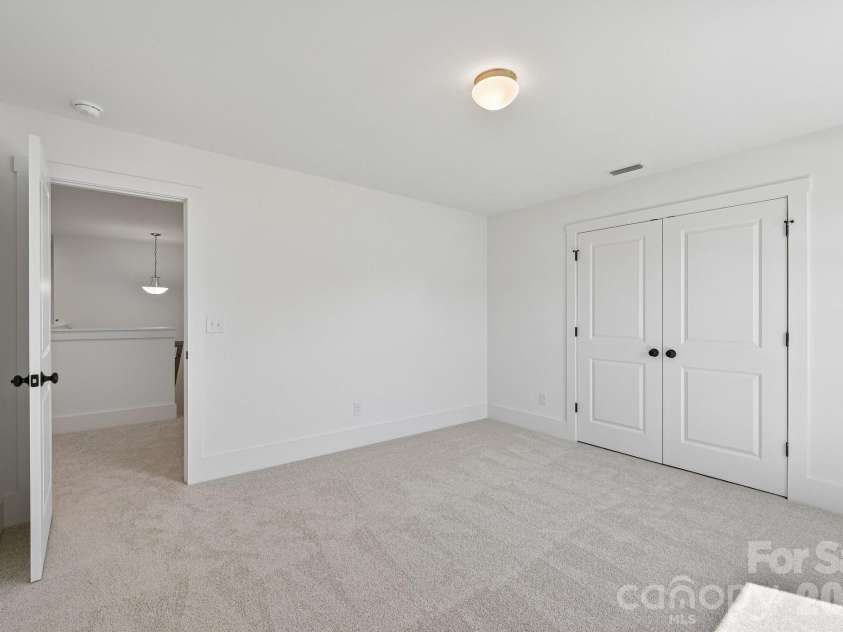 139 Tangle River Drive, Statesville, NC 28677.  MLS# CAR4397856, YatesRealty ID 33957. 
