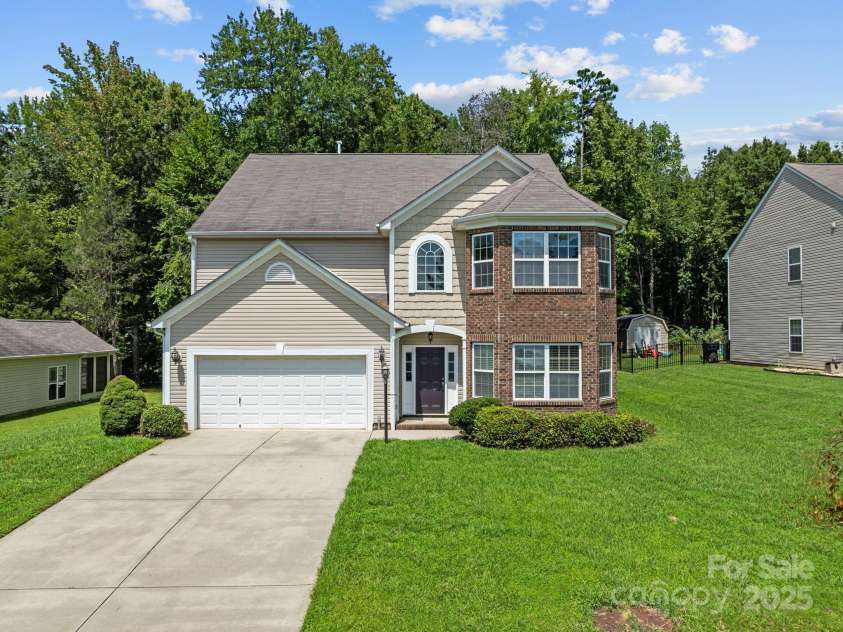 555 Settlers Grove Lane, Salisbury, NC 28146.  MLS# CAR4292670, YatesRealty ID 33958. 555 Settlers Grove Lane