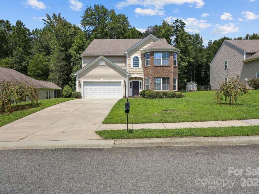 555 Settlers Grove Lane, Salisbury, NC 28146.  MLS# CAR4292670, YatesRealty ID 33958. 