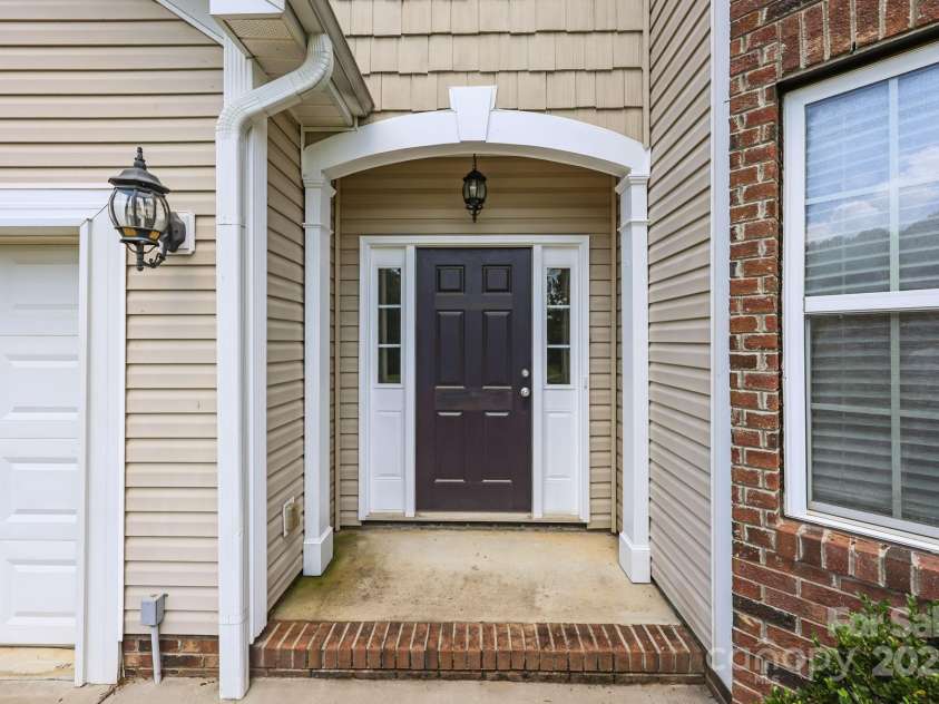 555 Settlers Grove Lane, Salisbury, NC 28146.  MLS# CAR4292670, YatesRealty ID 33958. 