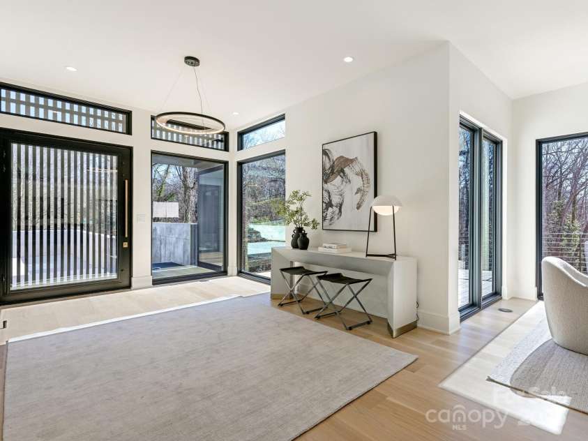 2832 Arcadia Avenue, Charlotte, NC 28209.  MLS# CAR4217335, YatesRealty ID 3396. Foyer