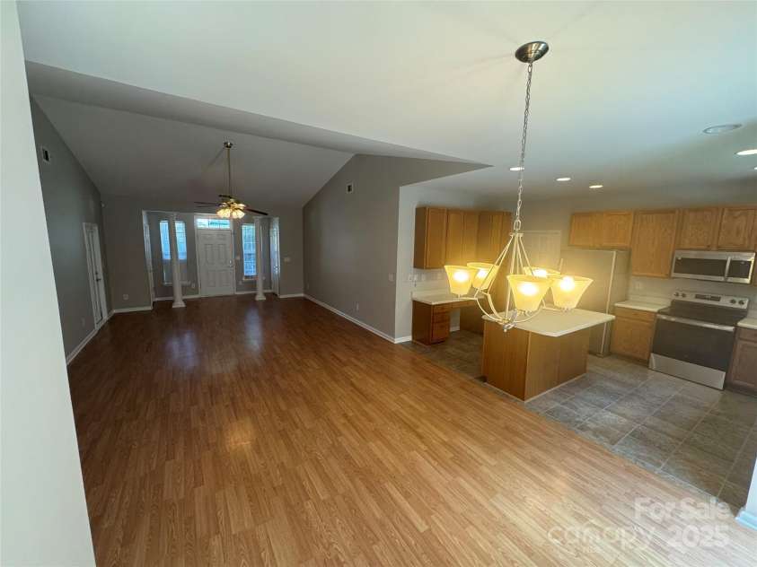 6918 Cinnamon Circle, Mint Hill, NC 28227.  MLS# CAR4294379, YatesRealty ID 33960. 