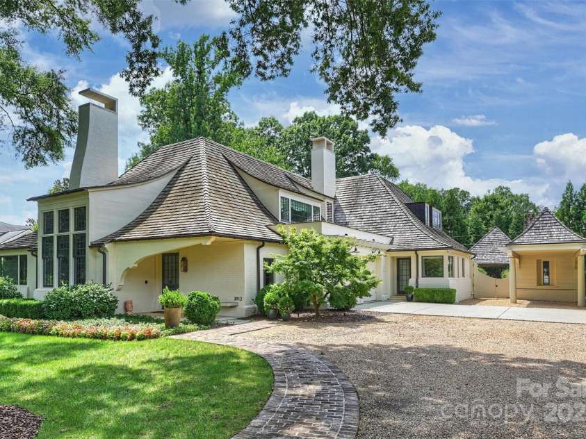 3912 Beresford Road, Charlotte, NC 28211.  MLS# CAR4292210, YatesRealty ID 33961. 