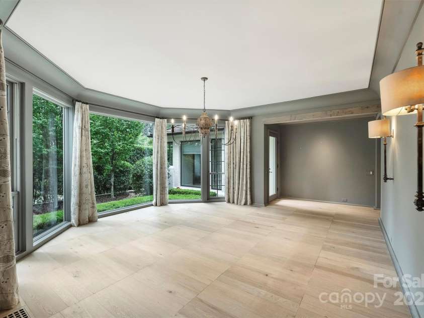 3912 Beresford Road, Charlotte, NC 28211.  MLS# CAR4292210, YatesRealty ID 33961. 