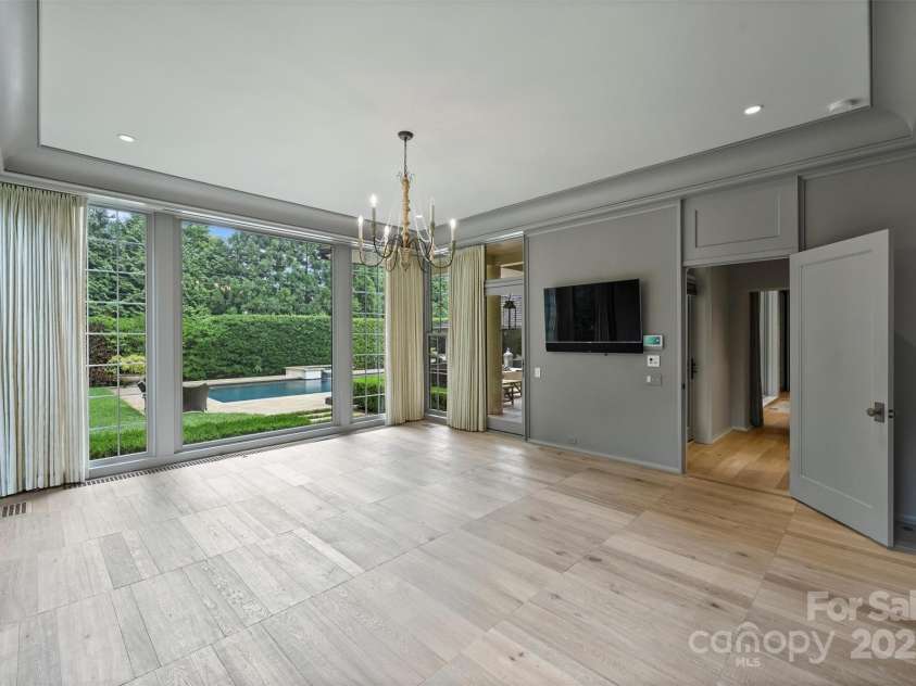 3912 Beresford Road, Charlotte, NC 28211.  MLS# CAR4292210, YatesRealty ID 33961. 