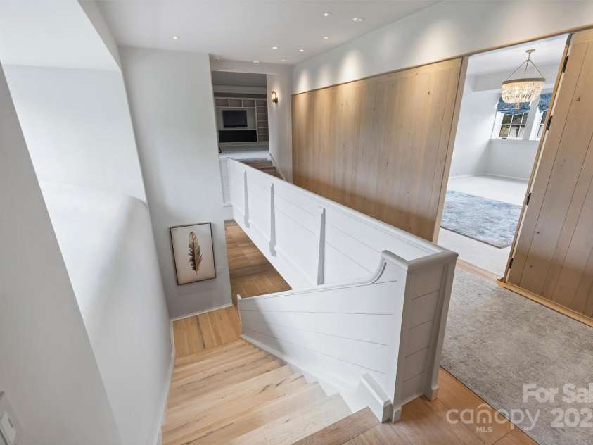 3912 Beresford Road, Charlotte, NC 28211.  MLS# CAR4292210, YatesRealty ID 33961. 