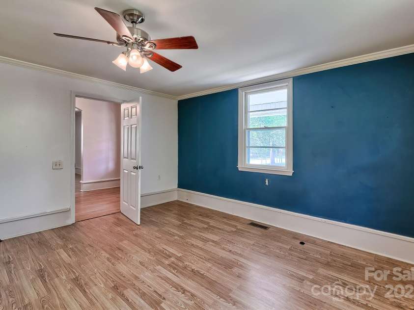315 Marion Street, Kershaw, SC 29067.  MLS# CAR4278588, YatesRealty ID 33962. 