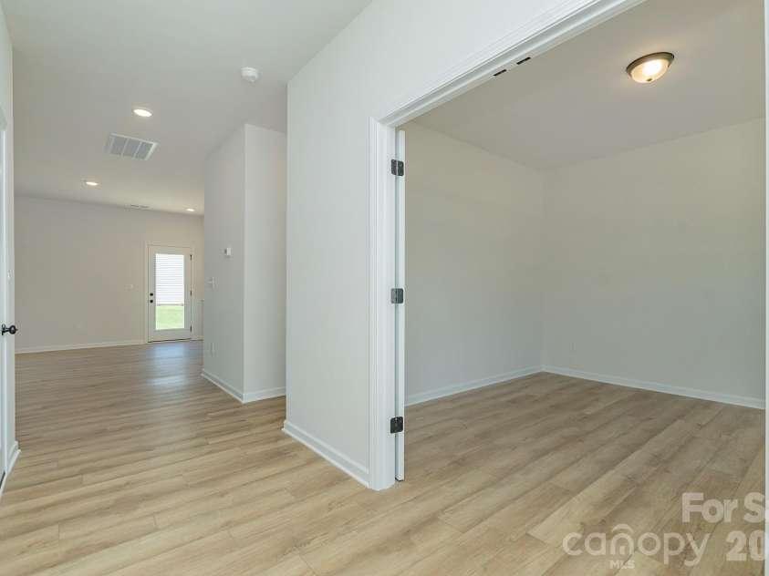 604 Cooley Drive, Salisbury, NC 28147.  MLS# CAR4398447, YatesRealty ID 33962. 