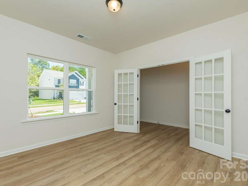 604 Cooley Drive, Salisbury, NC 28147.  MLS# CAR4398447, YatesRealty ID 33962. 