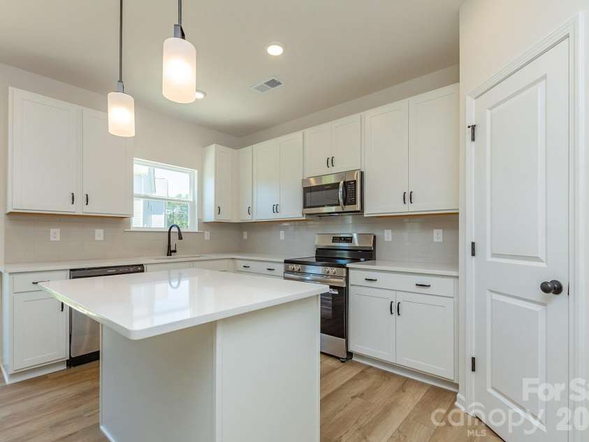 604 Cooley Drive, Salisbury, NC 28147.  MLS# CAR4398447, YatesRealty ID 33962. 
