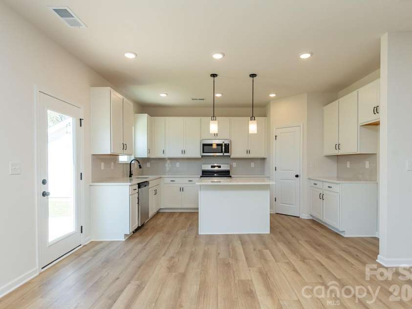 604 Cooley Drive, Salisbury, NC 28147.  MLS# CAR4398447, YatesRealty ID 33962. 