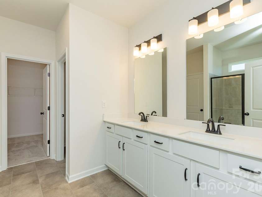 604 Cooley Drive, Salisbury, NC 28147.  MLS# CAR4398447, YatesRealty ID 33962. 