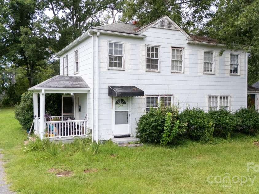 1049/1051 Park Avenue Extension, Rock Hill, SC 29732.  MLS# CAR4292647, YatesRealty ID 33964. 