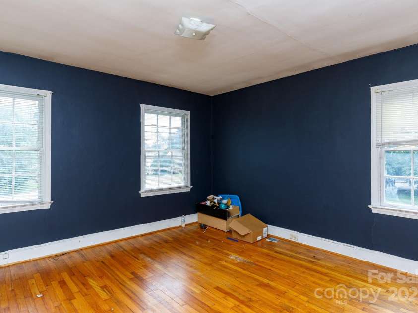 1049/1051 Park Avenue Extension, Rock Hill, SC 29732.  MLS# CAR4292647, YatesRealty ID 33964. 