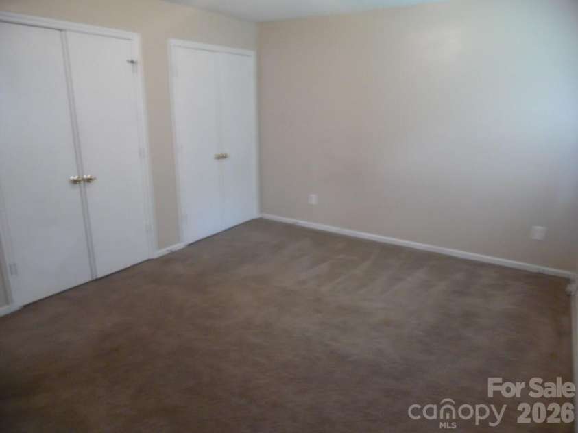 6311 Coach Hill Lane, Charlotte, NC 28212.  MLS# CAR4398478, YatesRealty ID 33964. 