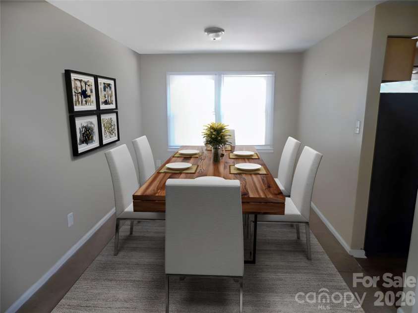 6311 Coach Hill Lane, Charlotte, NC 28212.  MLS# CAR4398478, YatesRealty ID 33964. Dining Room (virtually staged)