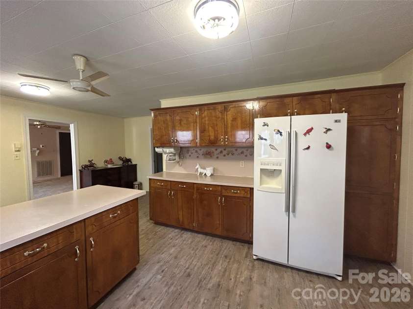 402 24TH Street, Kannapolis, NC 28083.  MLS# CAR4398330, YatesRealty ID 33965. 