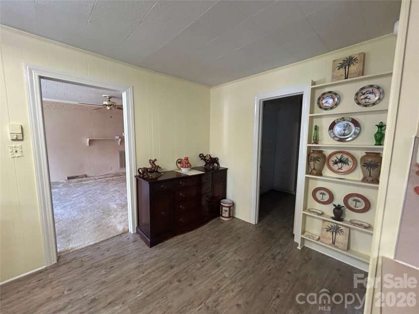 402 24TH Street, Kannapolis, NC 28083.  MLS# CAR4398330, YatesRealty ID 33965. 