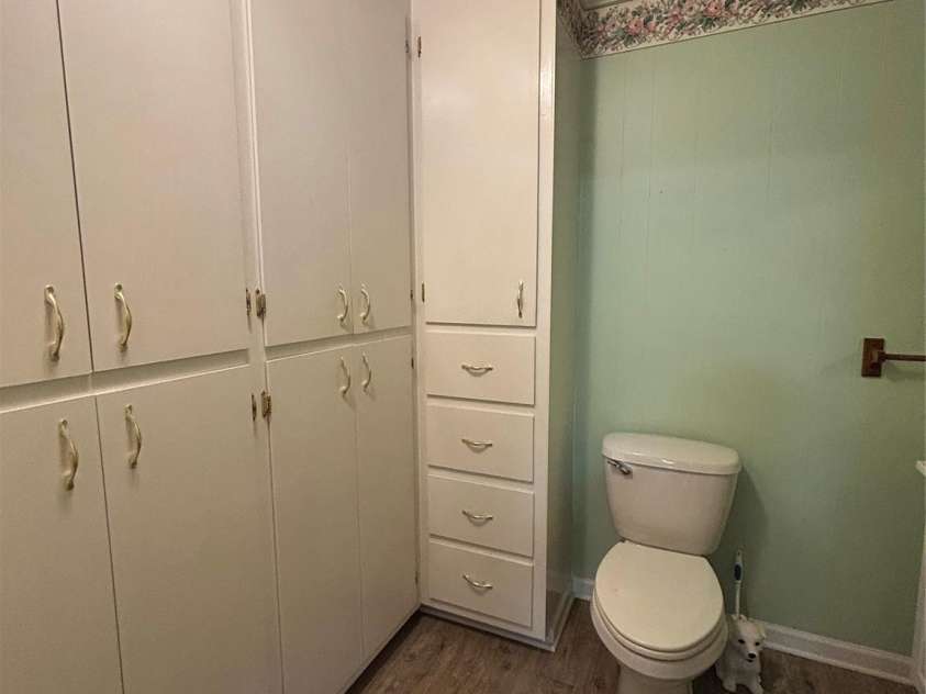 402 24TH Street, Kannapolis, NC 28083.  MLS# CAR4398330, YatesRealty ID 33965. Half Bath with Built-In Storage