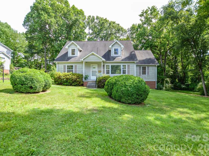 1800 Brantley Road, Kannapolis, NC 28083.  MLS# CAR4398516, YatesRealty ID 33966. 