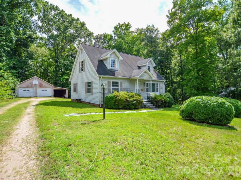 1800 Brantley Road, Kannapolis, NC 28083.  MLS# CAR4398516, YatesRealty ID 33966. 