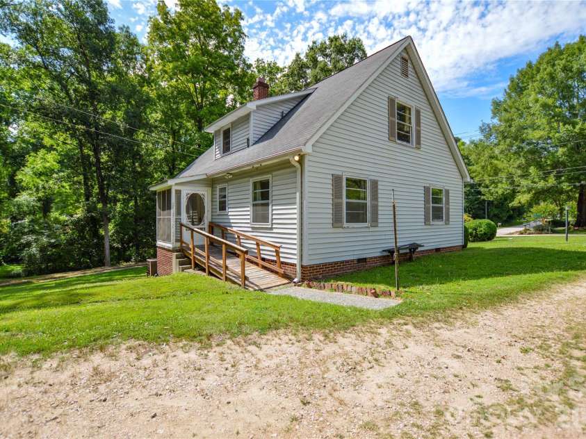 1800 Brantley Road, Kannapolis, NC 28083.  MLS# CAR4398516, YatesRealty ID 33966. 