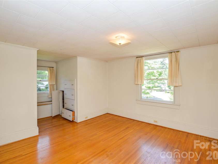 1800 Brantley Road, Kannapolis, NC 28083.  MLS# CAR4398516, YatesRealty ID 33966. 