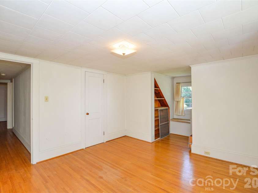 1800 Brantley Road, Kannapolis, NC 28083.  MLS# CAR4398516, YatesRealty ID 33966. 